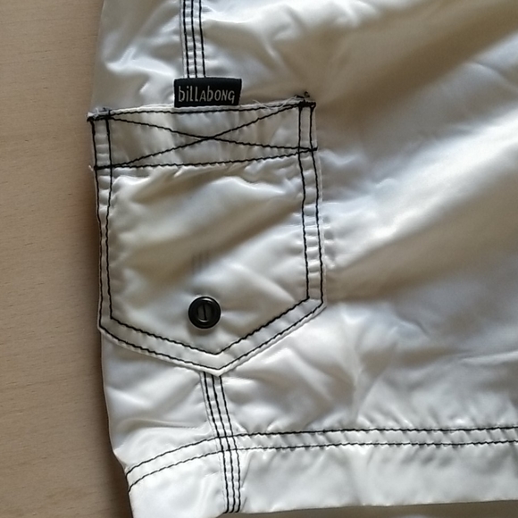 Billabong board / swimming shorts - Picture 3 of 8